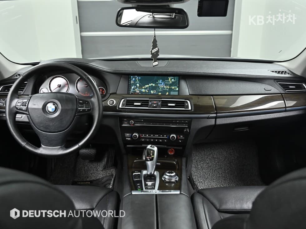 BMW Нов7시리즈730Ld F02 - 7