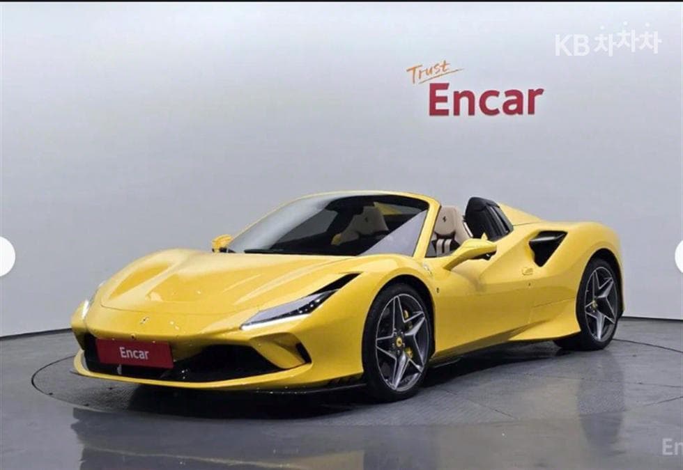 페라리 F8 Spider 3.9 V8 - Image 1