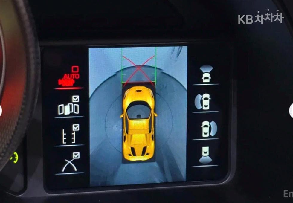페라리 F8Spider 3.9 V8 - 15