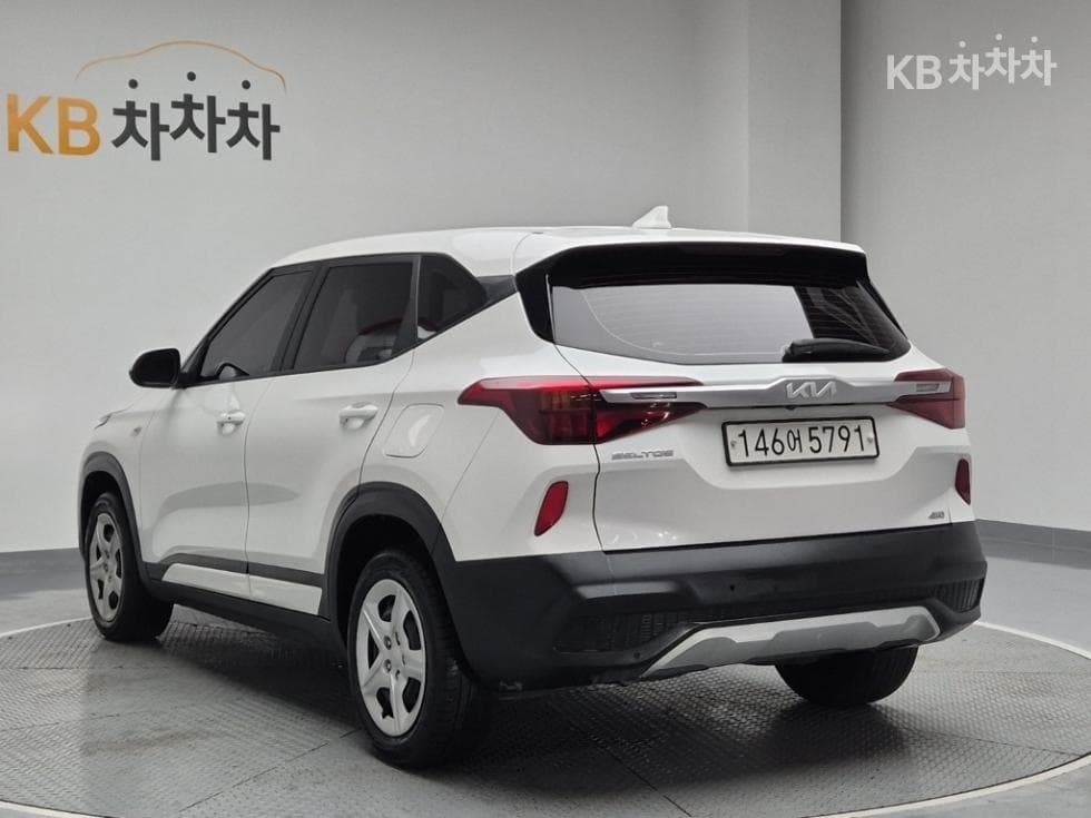 Kia Seltos1.6 Diesel 4WD Trendy - 2