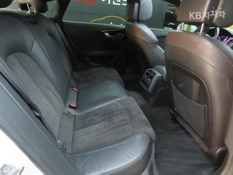 Ауди A740 TFSI 콰트로 스포트 4G - 6