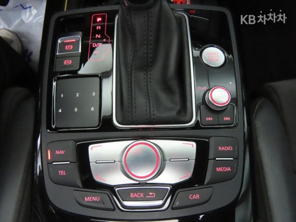 Ауди A740 TFSI 콰트로 스포트 4G - 15
