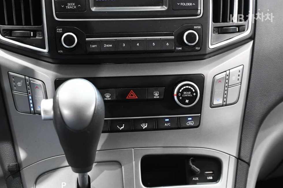 Хюндай Гранд Старекс11-местен Комби CVX Modern - 17