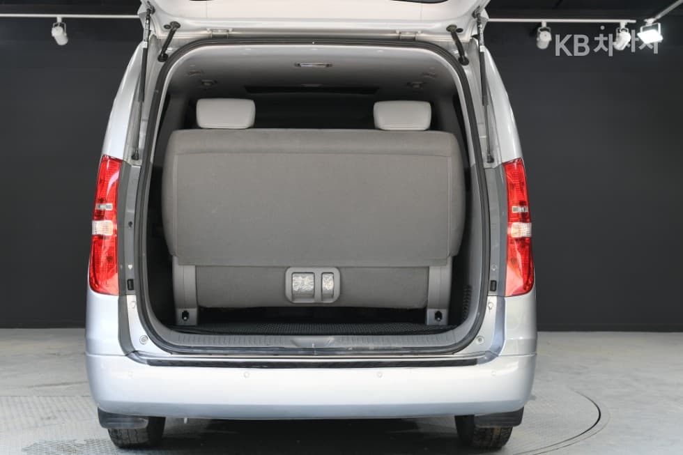 Хюндай Гранд Старекс11-местен Комби CVX Modern - 22