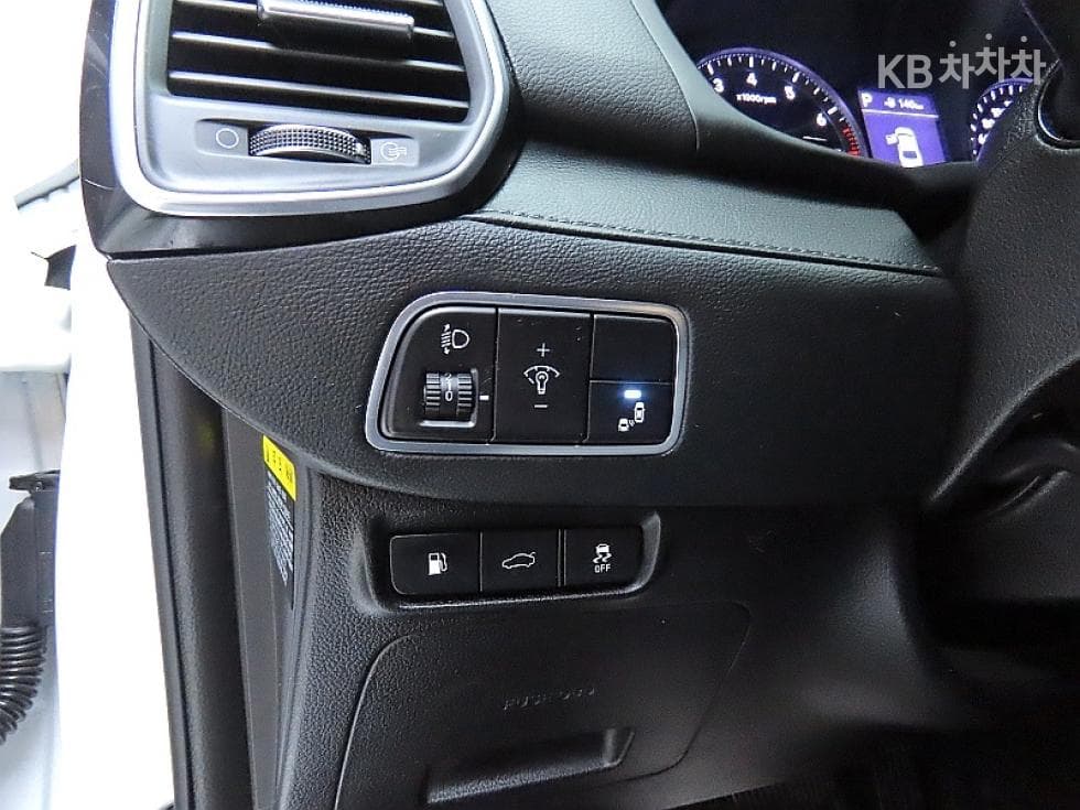 Hyundai Grandeur (Azera)IG2.4 Premium Standard - 12