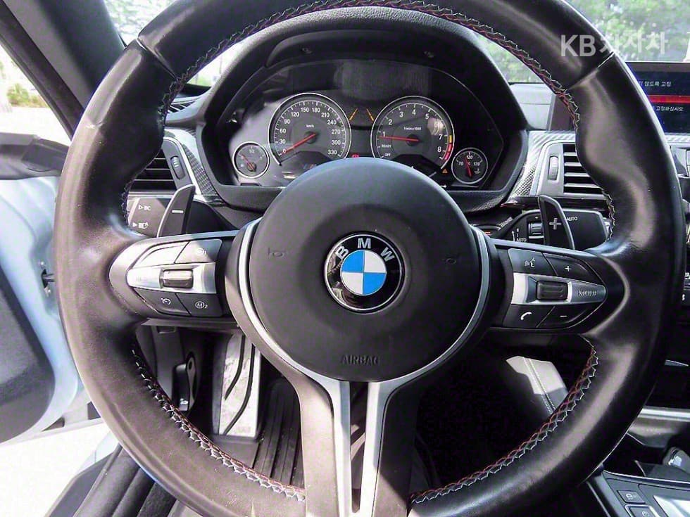 BMW M시리즈M4 Кабриолет Competition - 8