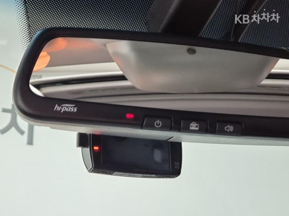 КейДжи Мобилити 코란도 투리스모4x4 GT 9-местен - 17