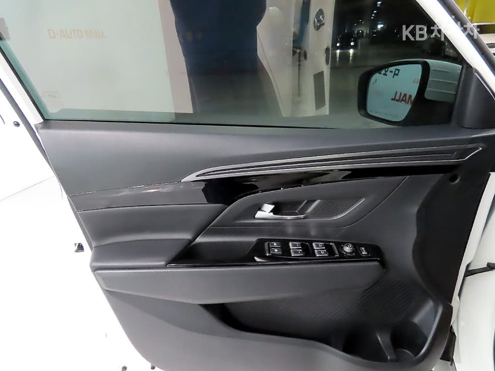 КейДжи Мобилити 뷰티플 코란도1.5 GDi Turbo 2WD C7 - 13