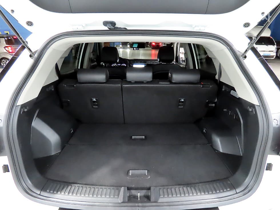 КейДжи Мобилити 뷰티플 코란도1.5 GDi Turbo 2WD C7 - 17