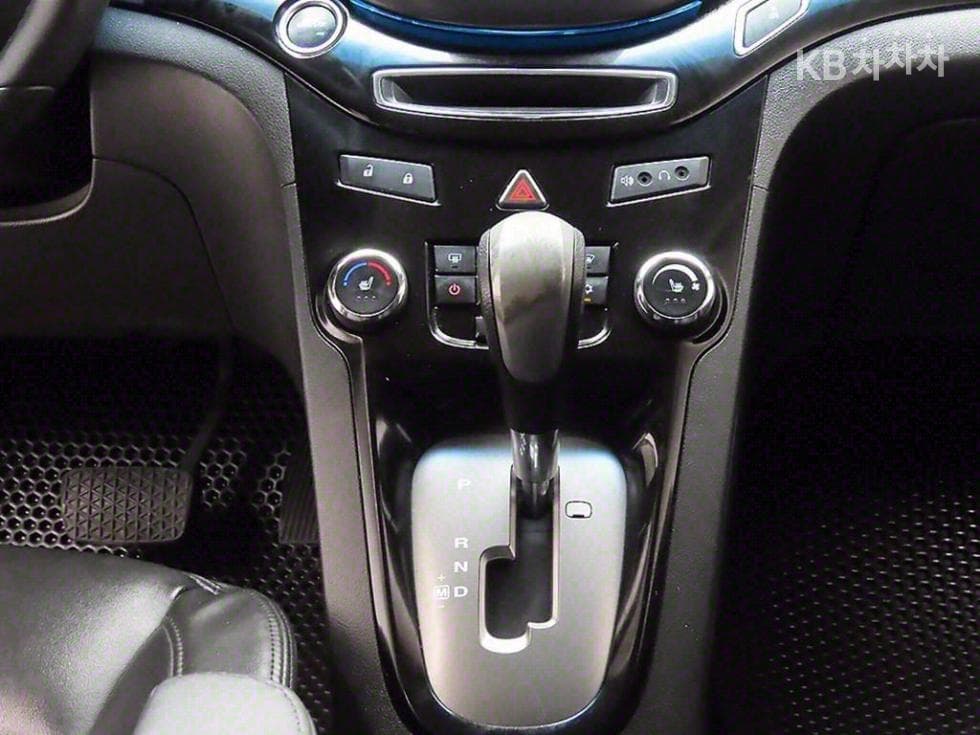 GM Korea Chevrolet OrlandoLTZ Premium - 10
