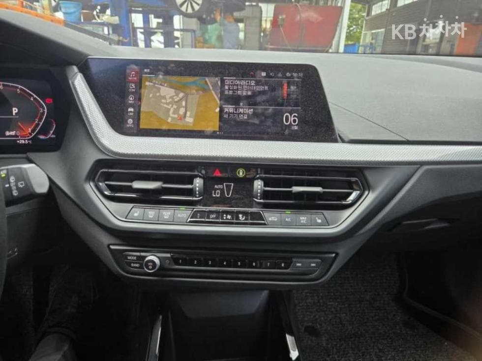 BMW 1시리즈 F40120i M Sport - 13