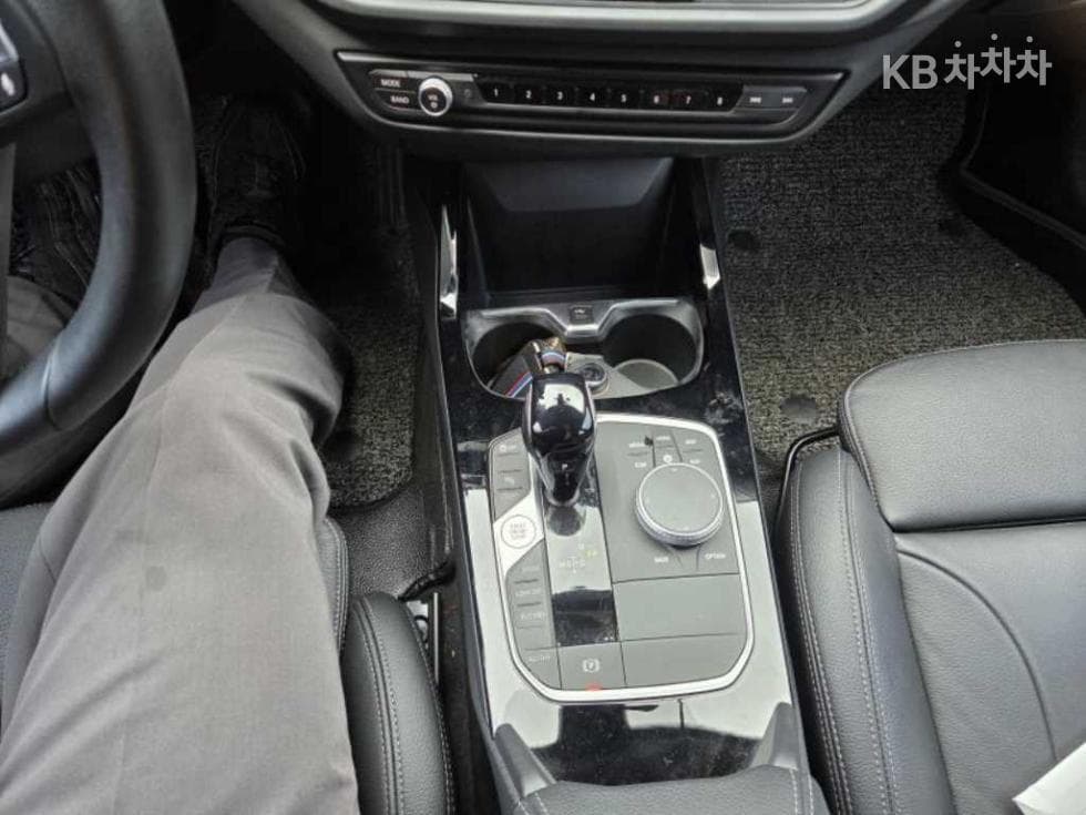 BMW 1시리즈 F40120i M Sport - 14