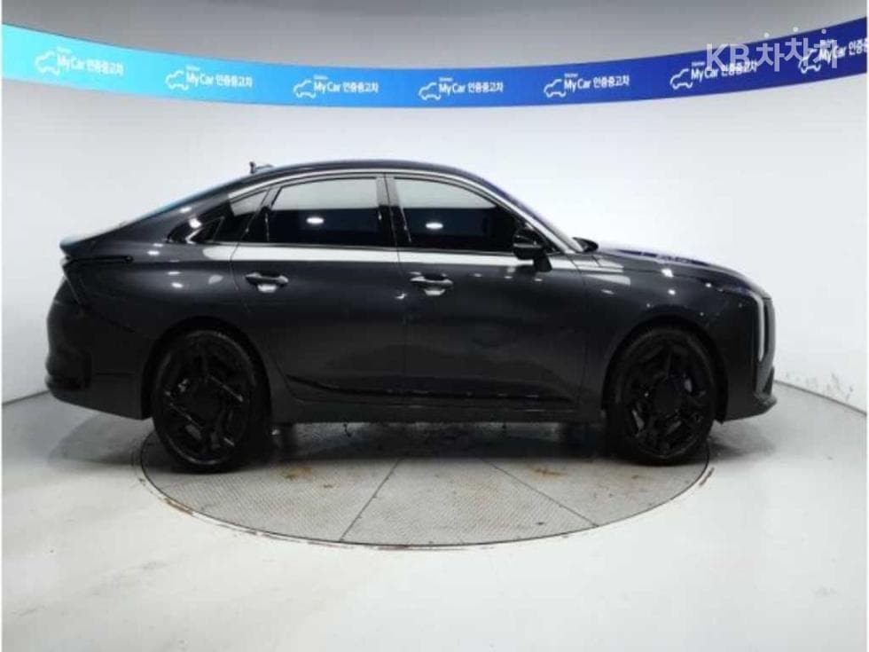 Киа The New (фейслифт) K83.5 Бензин AWD 시그니쳐 블랙 - 3