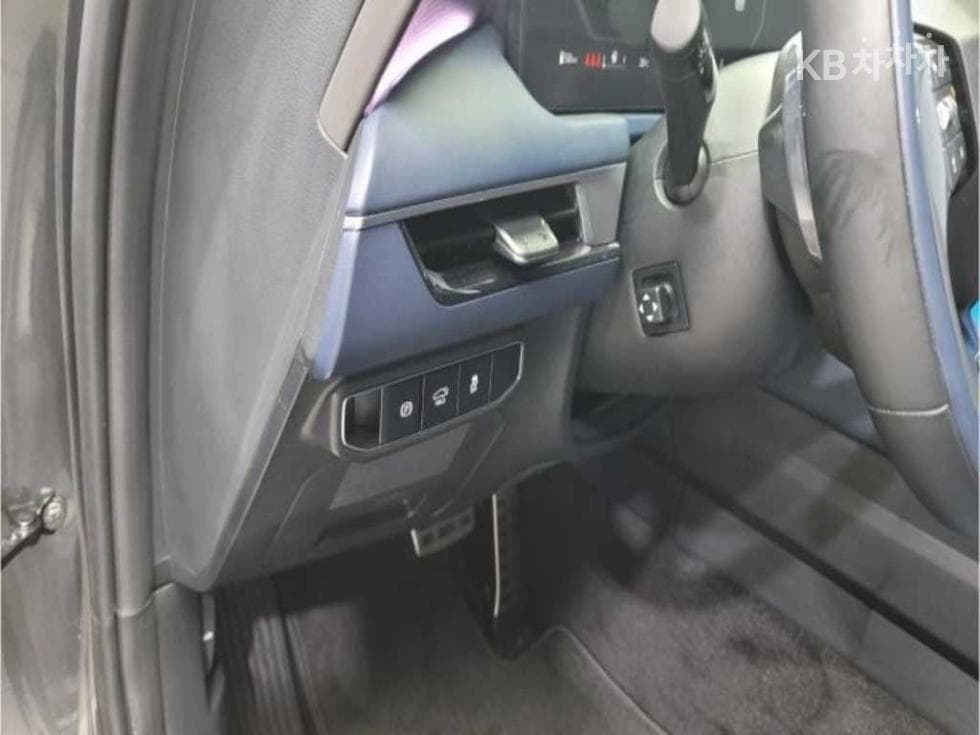 Киа The New (фейслифт) K83.5 Бензин AWD 시그니쳐 블랙 - 17