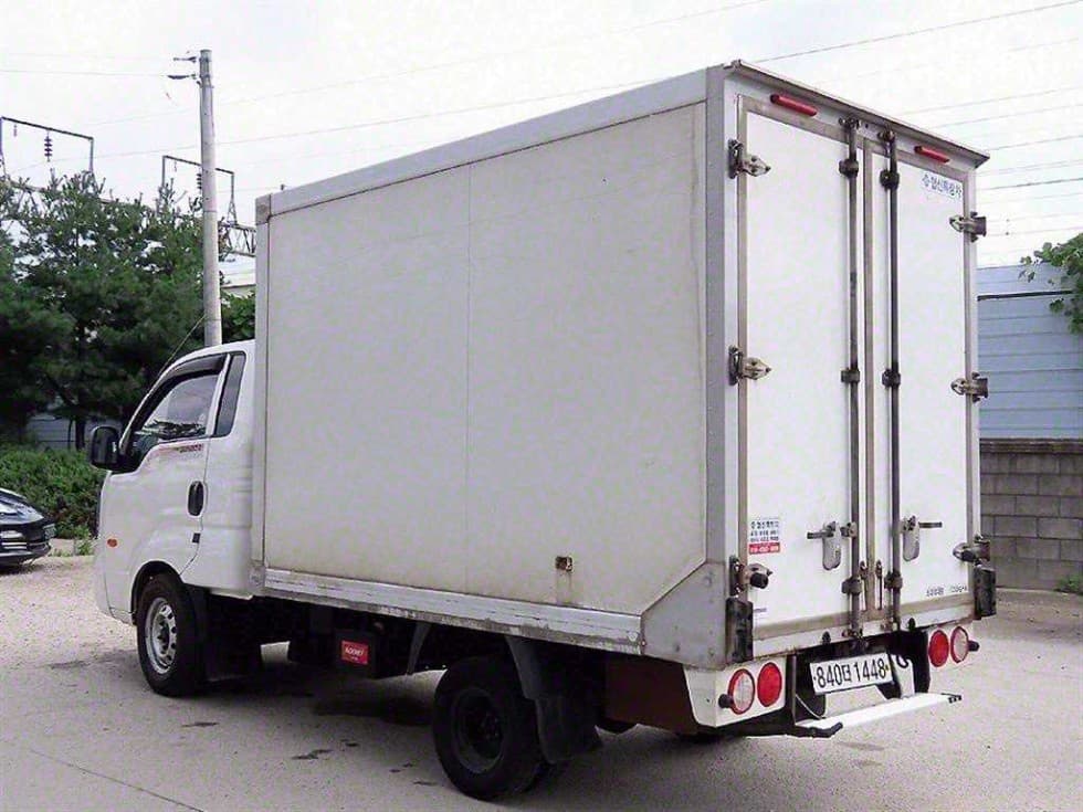 Kia Bongo3 1-ton Super Extended King Cab CRDi Prestige - Image 3