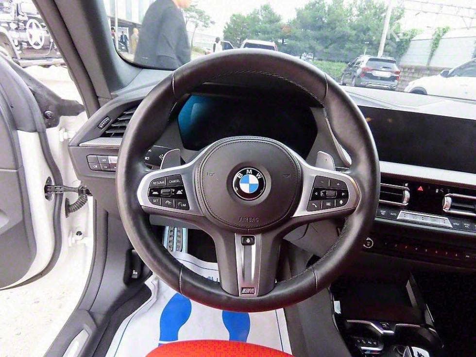 (1842488)BMW 2 Series Gran Coupe (F44)M235i xDrive Base - 8