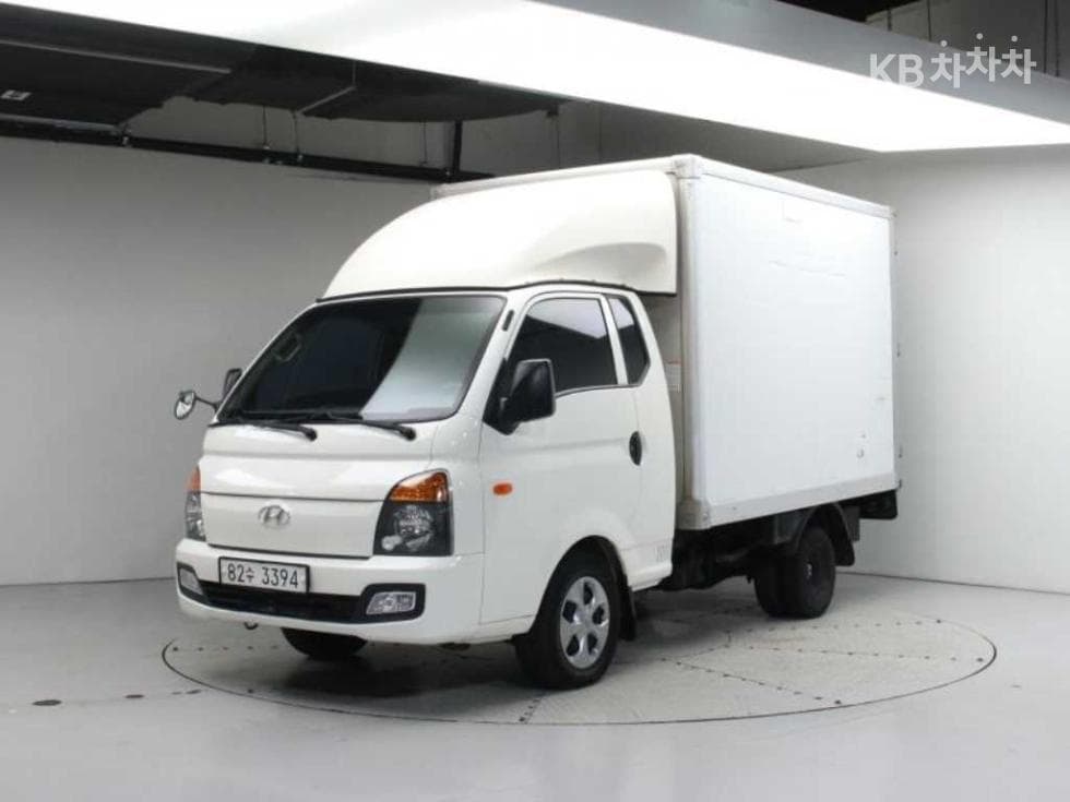 Hyundai Porter2 Extra Long Wheelbase High Loaded Cabriolet Regular Cab SUP - Image 1