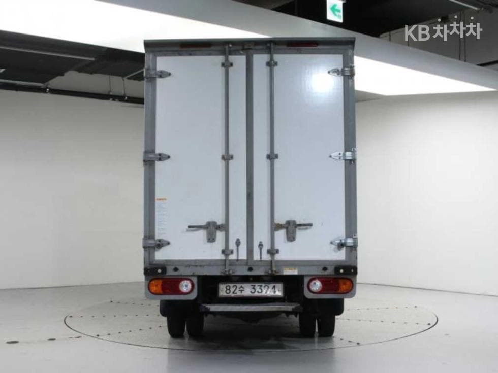 Hyundai Porter2 Extra Long Wheelbase High Loaded Cabriolet Regular Cab SUP - Image 4