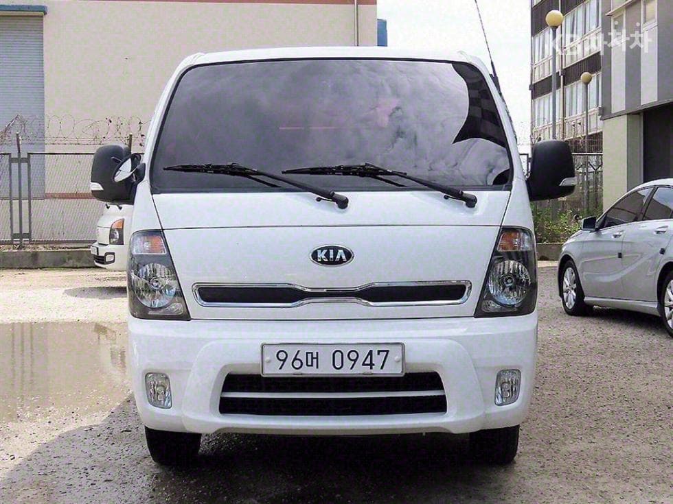 Kia Bongo3 1-ton Super Extended Double Cab CRDi LTD - Image 1