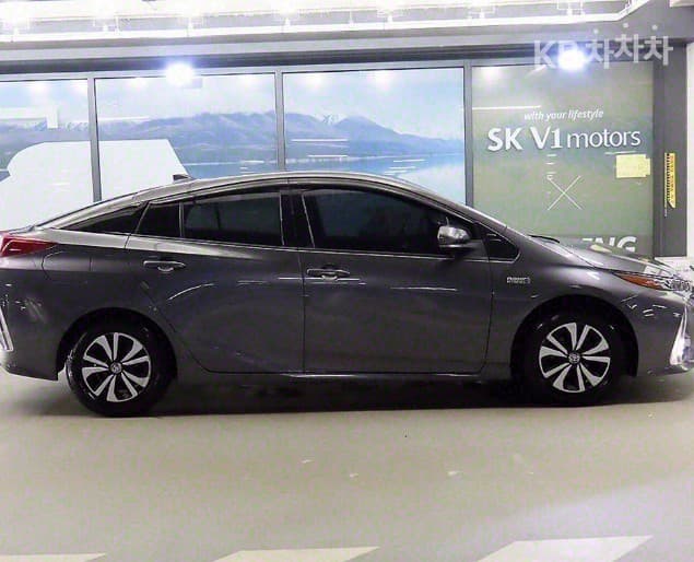 Toyota Prius 프라임1.8 PHEV - 3