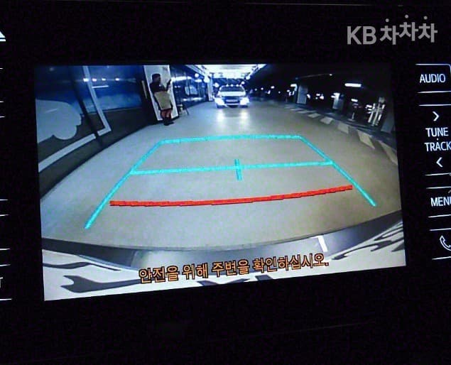 Toyota Prius 프라임1.8 PHEV - 15