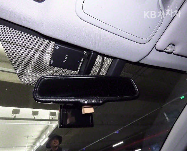 Toyota Prius 프라임1.8 PHEV - 16