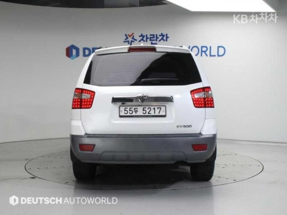 Kia Mojave 4WD KV300 Luxury - Image 4