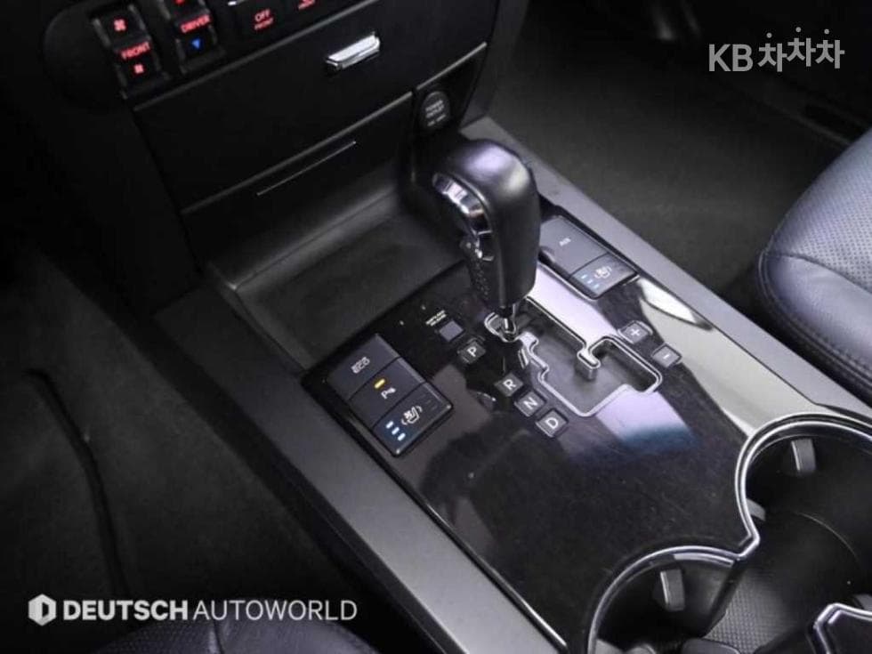 (55du5217)Kia Mojave 4WD KV300 Luxury - 9