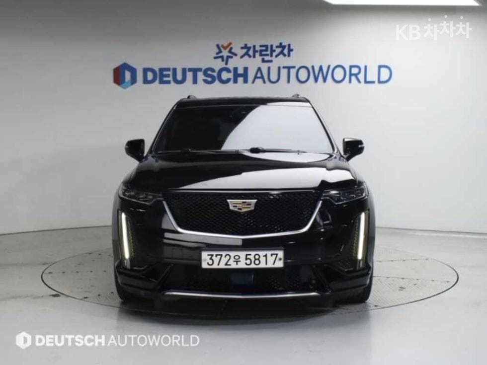 Cadillac XT6 3.6 Gasoline SPORT - Image 3