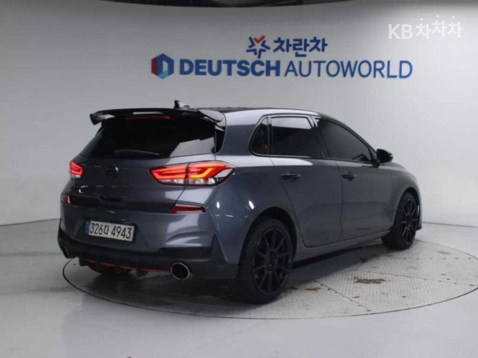 Hyundai i30 (PD) Diesel 1.6 Premium - Image 2