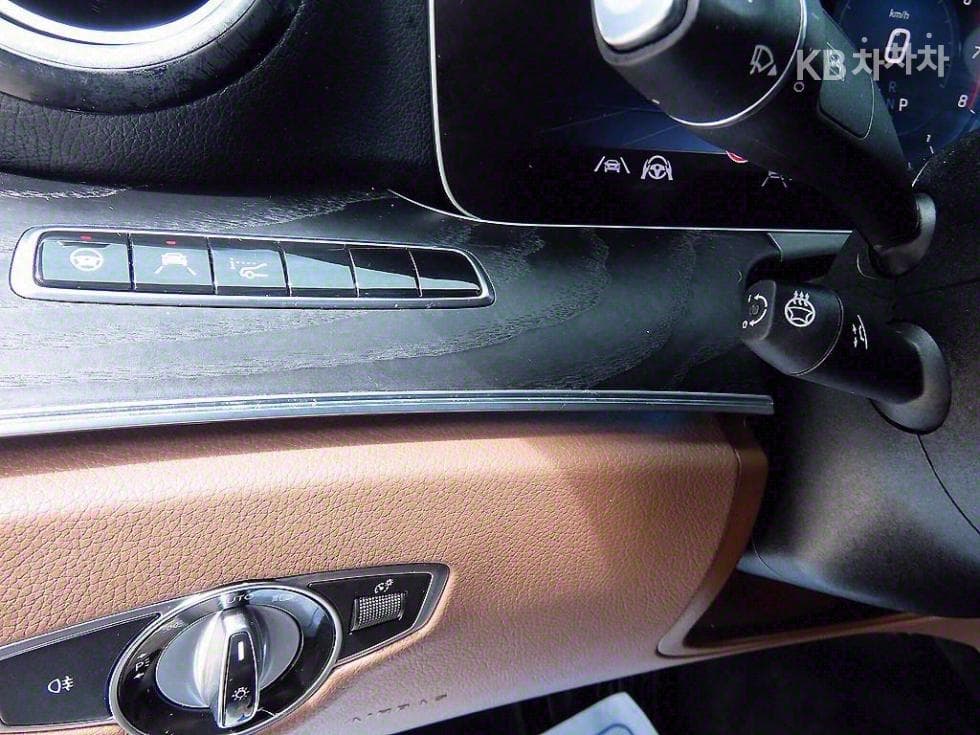 Mercedes-Benz E-Клас (W213)E300 Avantgarde - 12