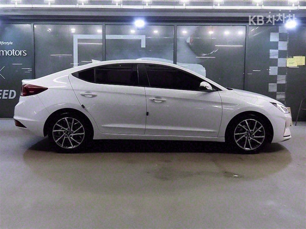 Hyundai The New (facelift) Avante (Elantra) ADSmartstream G1.6 Smart초이스 - 3