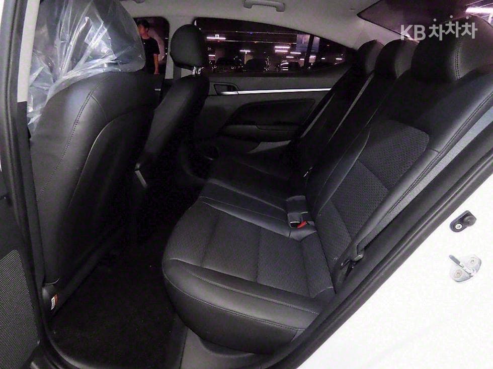 Hyundai The New (facelift) Avante (Elantra) ADSmartstream G1.6 Smart초이스 - 7