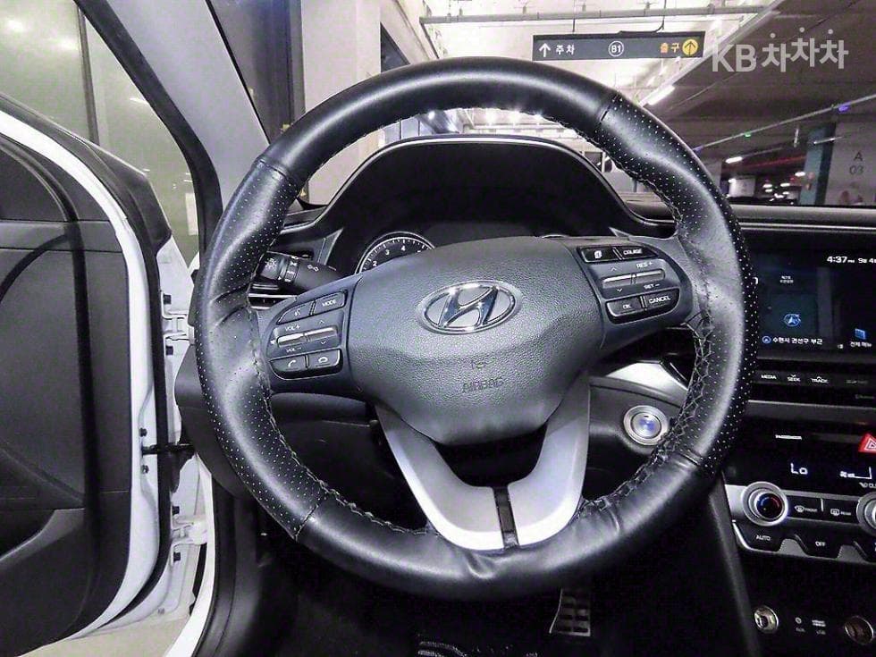 Hyundai The New (facelift) Avante (Elantra) ADSmartstream G1.6 Smart초이스 - 8