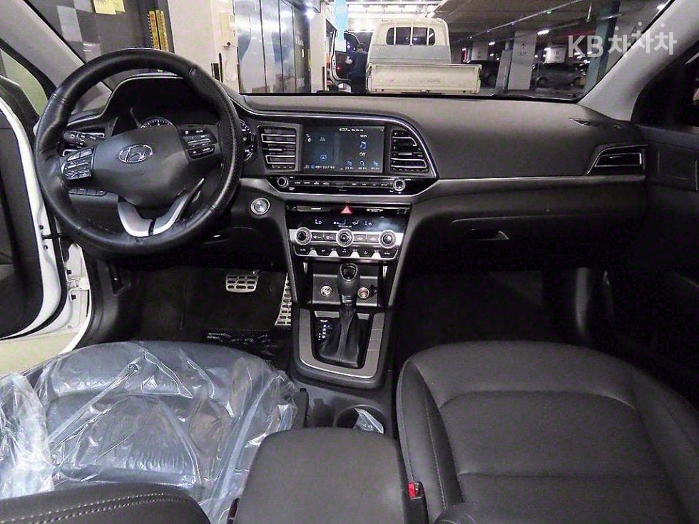 Hyundai The New (facelift) Avante (Elantra) ADSmartstream G1.6 Smart초이스 - 10