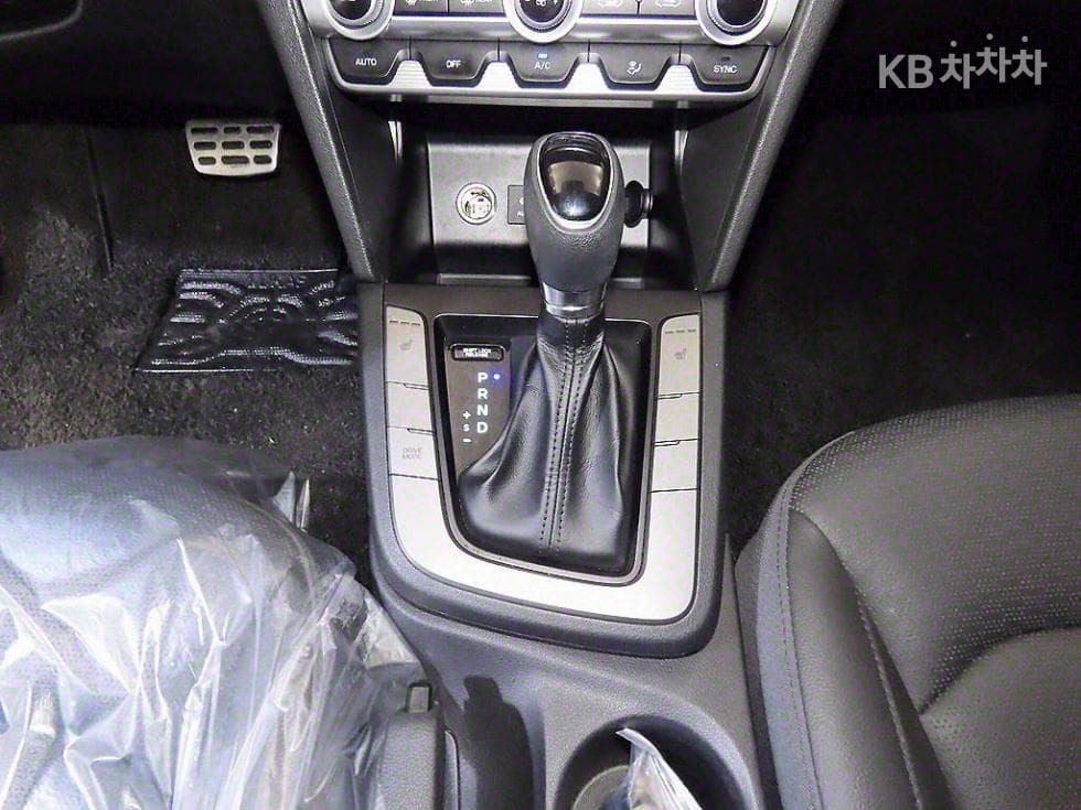 Hyundai The New (facelift) Avante (Elantra) ADSmartstream G1.6 Smart초이스 - 12