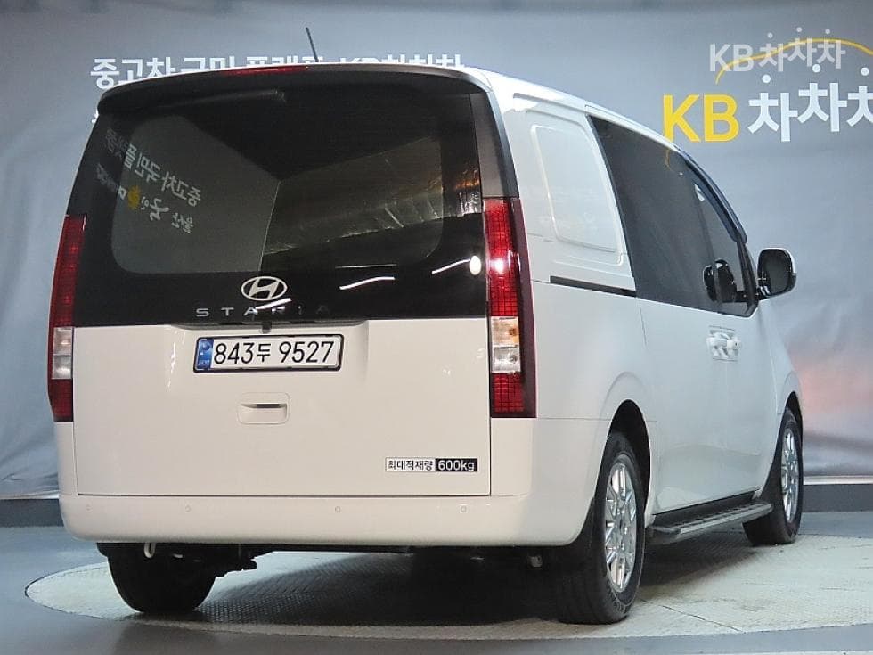Хюндай Staria Cargo2.2 Cargo 5 Modern - 2