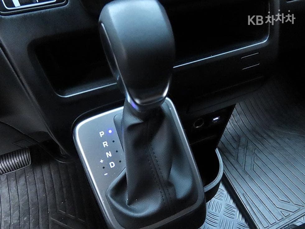 Хюндай Staria Cargo2.2 Cargo 5 Modern - 9