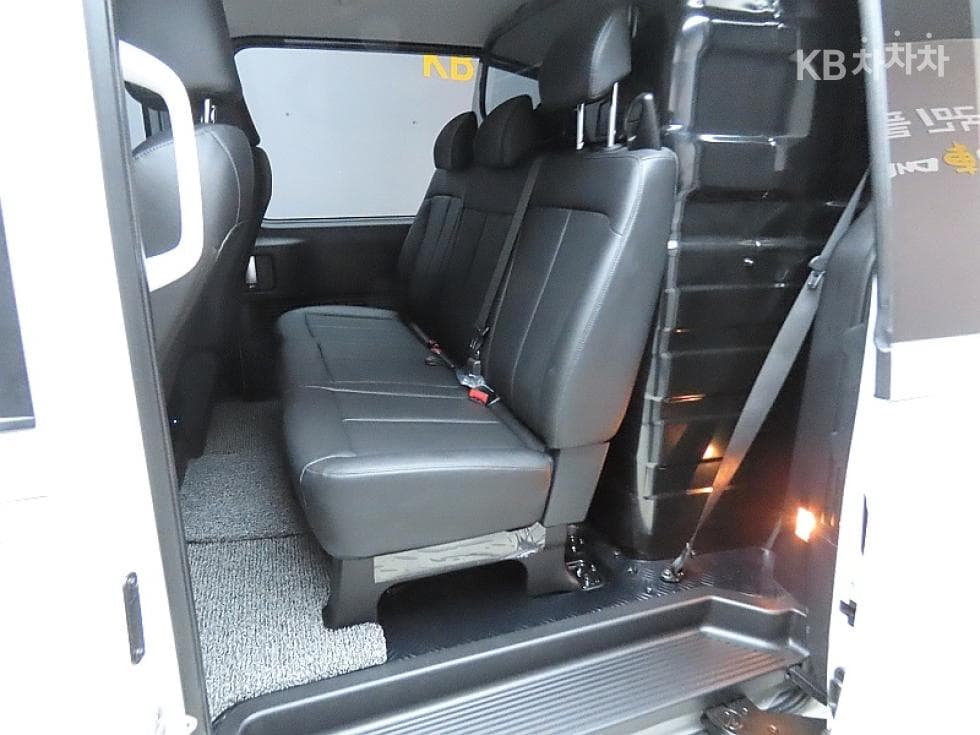 Хюндай Staria Cargo2.2 Cargo 5 Modern - 11