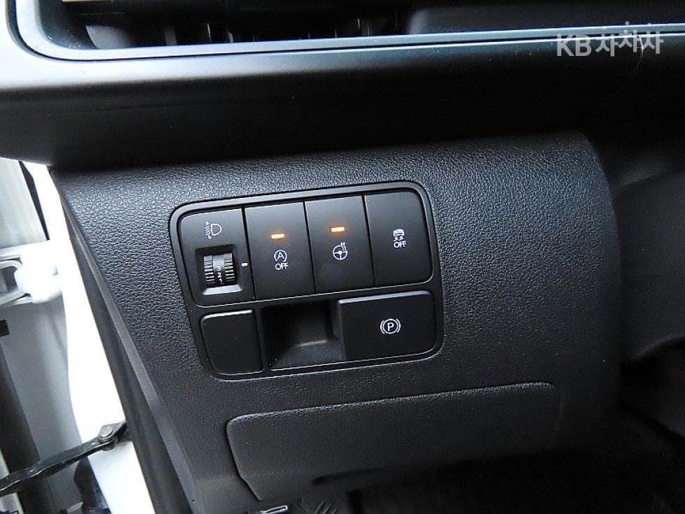 Хюндай Staria Cargo2.2 Cargo 5 Modern - 12