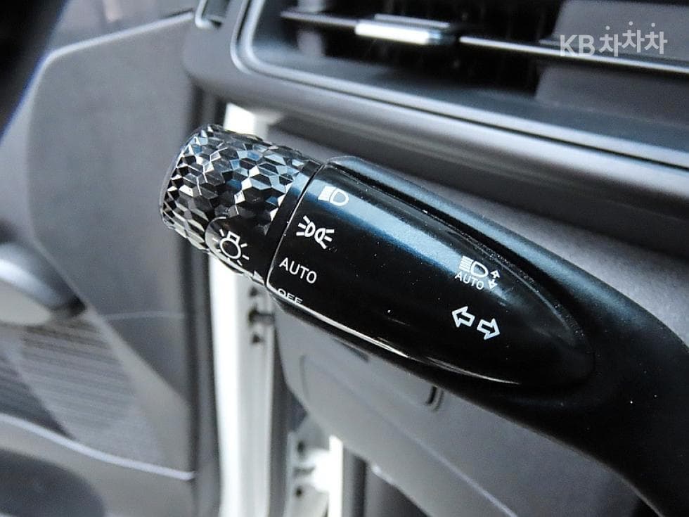 Хюндай Staria Cargo2.2 Cargo 5 Modern - 14