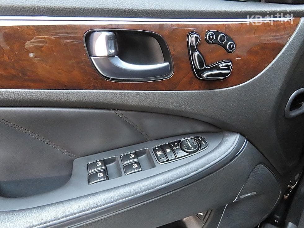 Hyundai Equus(신형)VS380 Modern - 13