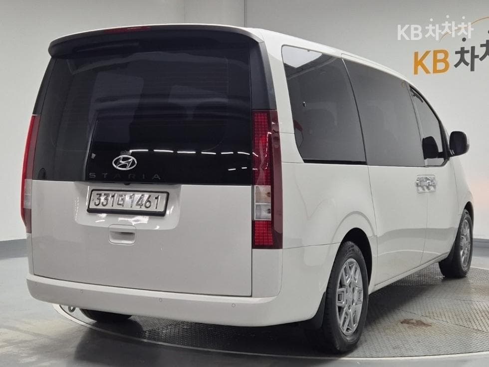 Хюндай Staria3.5 LPG Турер 9 Modern - 3