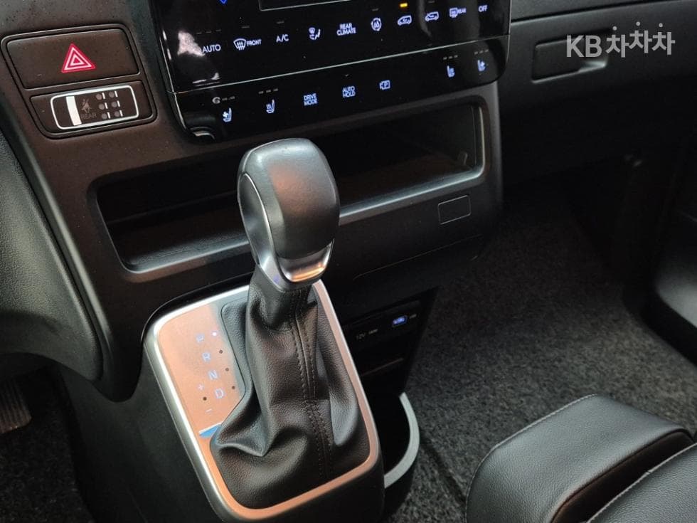 Хюндай Staria3.5 LPG Турер 9 Modern - 8