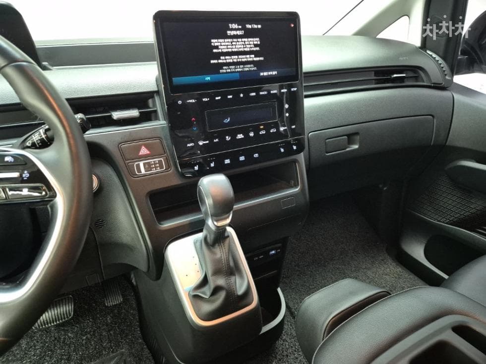 Хюндай Staria3.5 LPG Турер 9 Modern - 10