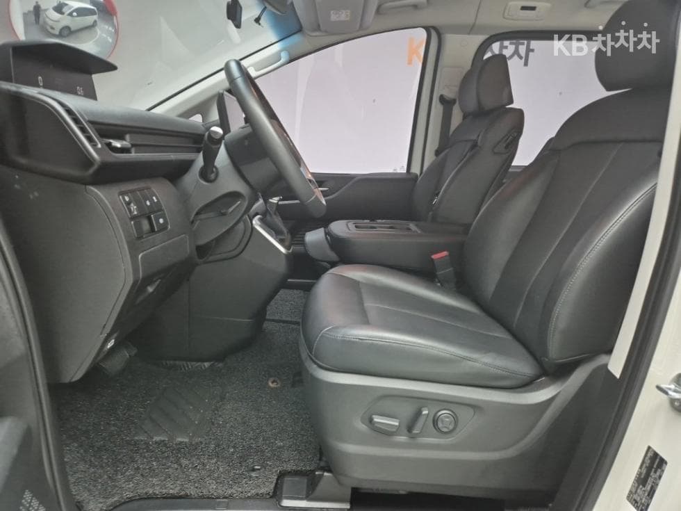 Хюндай Staria3.5 LPG Турер 9 Modern - 11