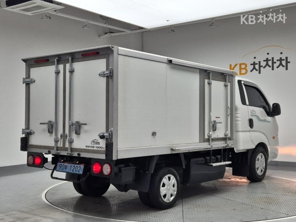 Киа The New (фейслифт) Бонго 3 (лек) EVBox Truck 1 тон 저상형 Королевска кабина Удължено междуосие Стандартен - 3