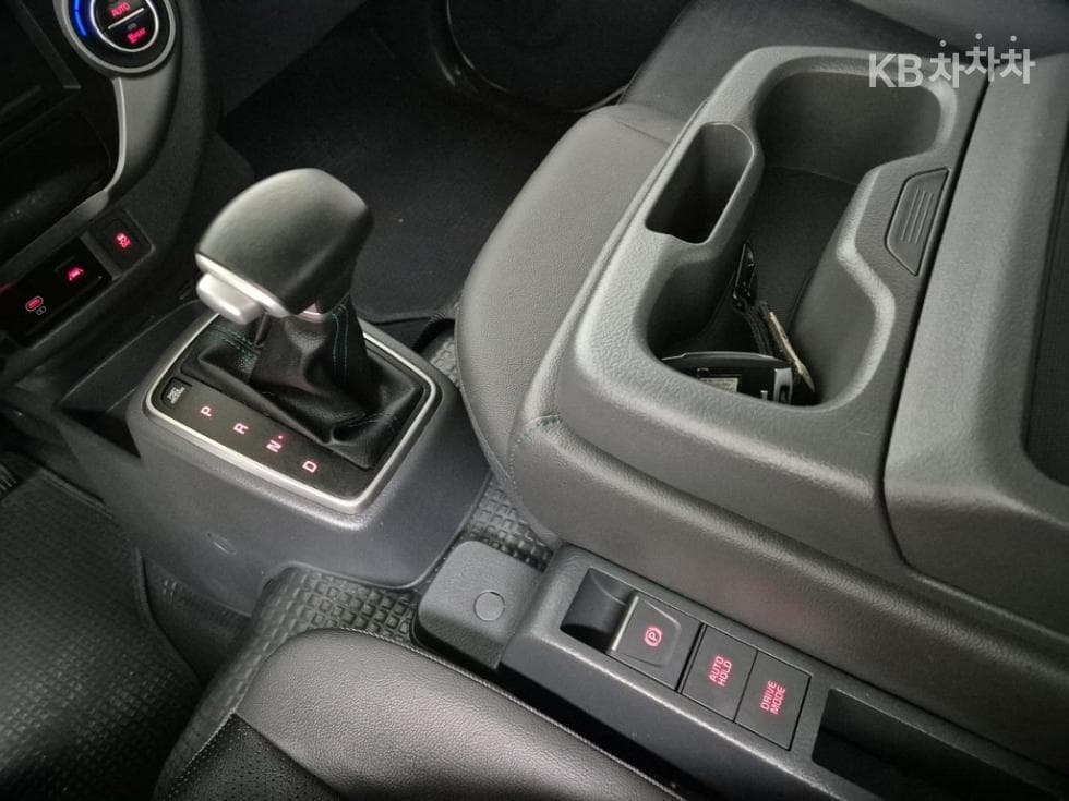 Киа The New (фейслифт) Бонго 3 (лек) EVBox Truck 1 тон 저상형 Королевска кабина Удължено междуосие Стандартен - 7