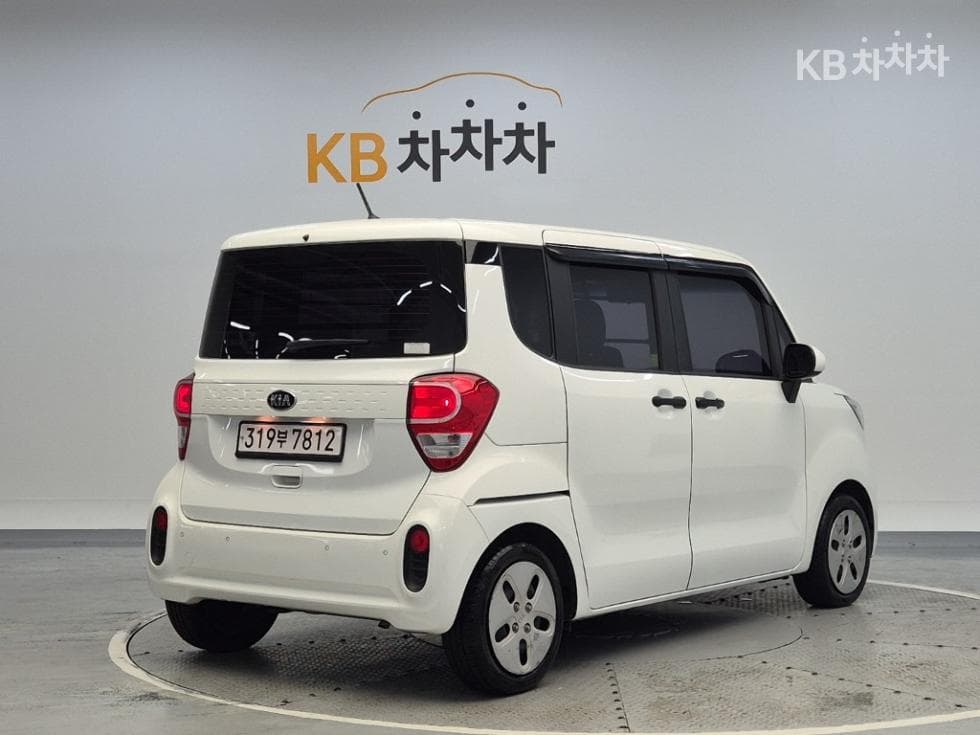 Киа The New (фейслифт) Рей (ван) Ван1.0 Бензин Ван 2-местен Престиж - 3