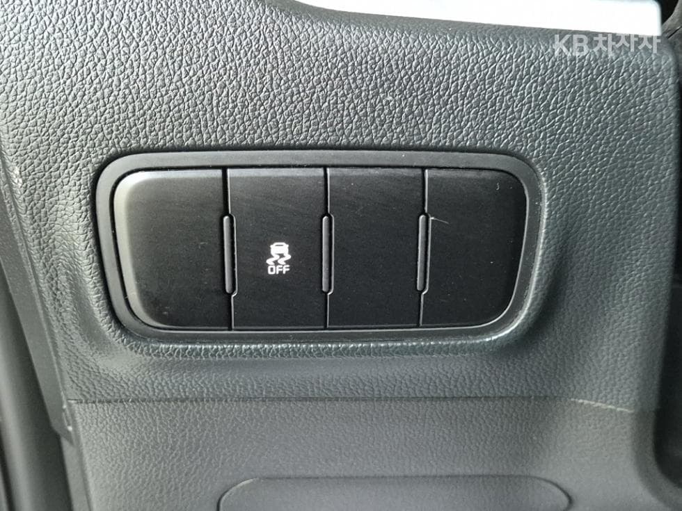 Киа The New (фейслифт) Рей (ван) Ван1.0 Бензин Ван 2-местен Престиж - 14